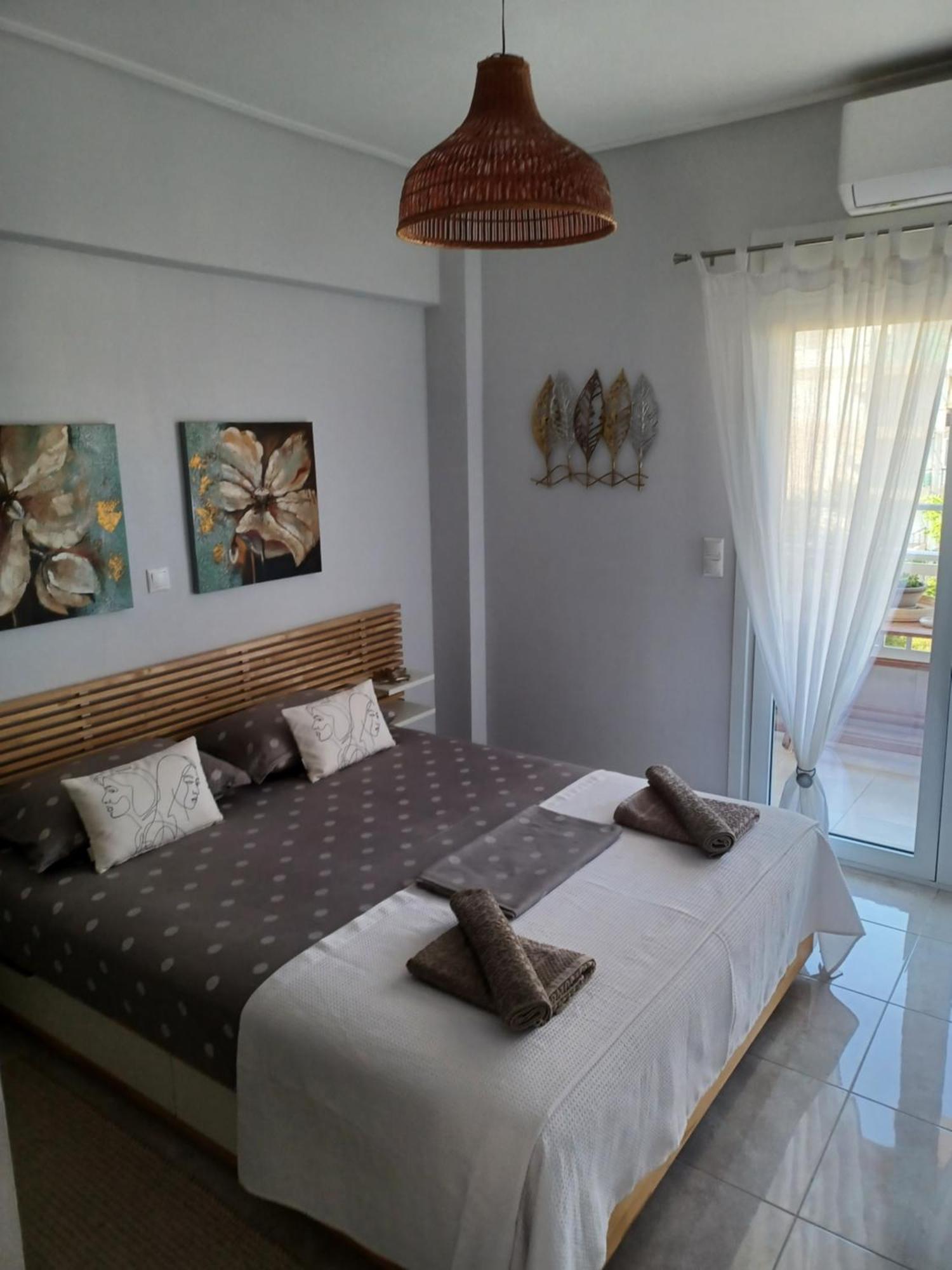 Zeppelin Apartment Loutráki Esterno foto